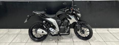 YAMAHA FZ 25 250 Fazer Flex , Foto 1