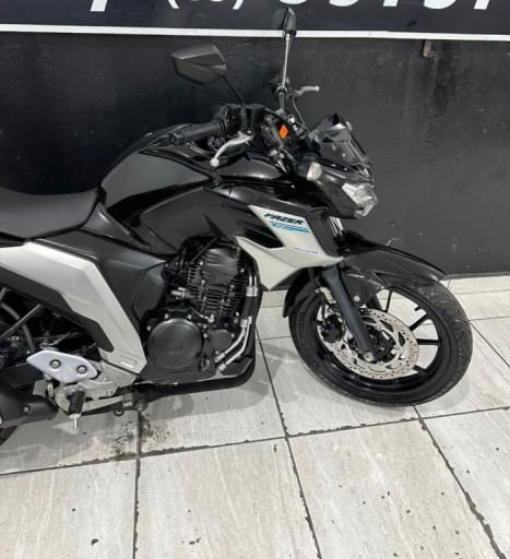 YAMAHA FZ 25 250 Fazer Flex , Foto 4
