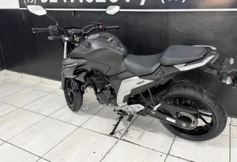 YAMAHA FZ 25 250 Fazer Flex , Foto 8