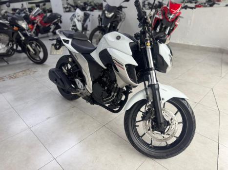 YAMAHA FZ 25 250 Fazer Flex , Foto 2