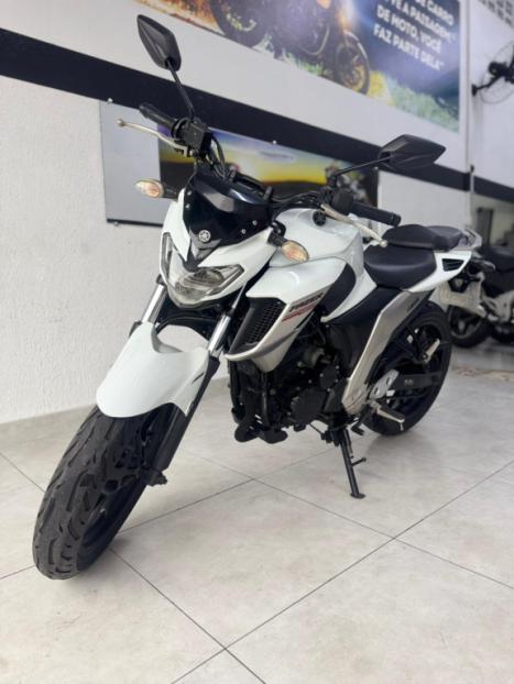 YAMAHA FZ 25 250 Fazer Flex , Foto 5