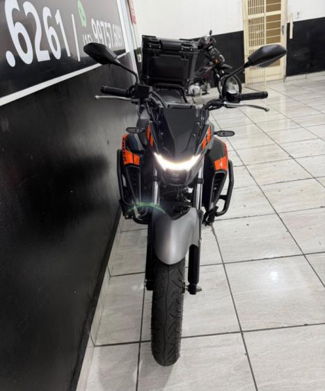 YAMAHA FZ 25 250 Fazer Flex , Foto 3