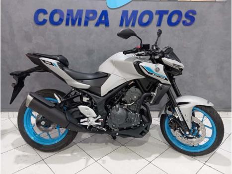 YAMAHA MT-03 300 ABS, Foto 1