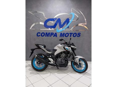 YAMAHA MT-03 300 ABS, Foto 5