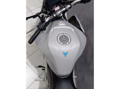 YAMAHA MT-03 300 ABS, Foto 7