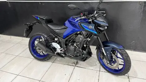 YAMAHA MT-03 300 ABS, Foto 2