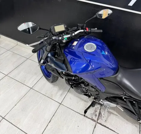 YAMAHA MT-03 300 ABS, Foto 6