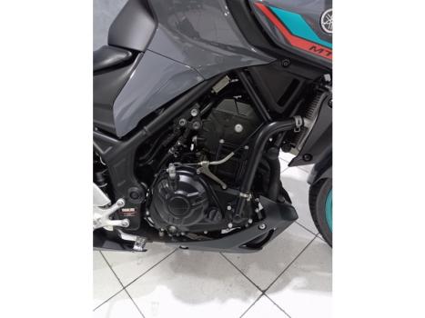 YAMAHA MT-03 300 ABS, Foto 3