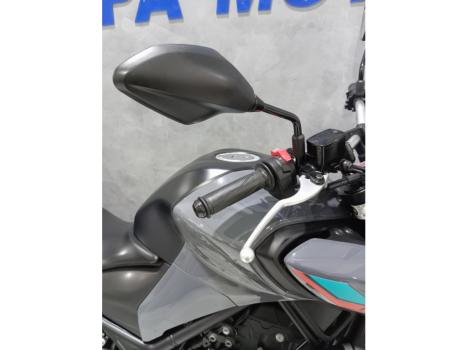 YAMAHA MT-03 300 ABS, Foto 8