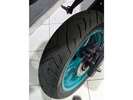 YAMAHA MT-03 300 ABS, Foto 10