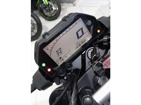 YAMAHA MT-03 300 ABS, Foto 12