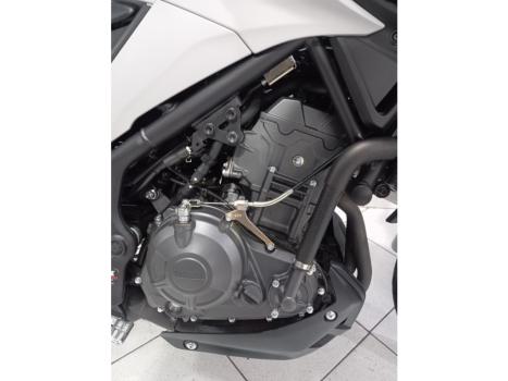 YAMAHA MT-03 300 ABS, Foto 5