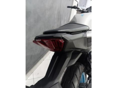 YAMAHA MT-03 300 ABS, Foto 10