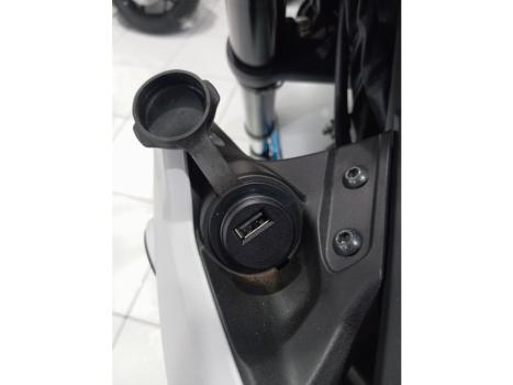 YAMAHA MT-03 300 ABS, Foto 13