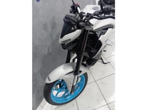 YAMAHA MT-03 300 ABS, Foto 17