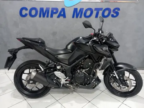 YAMAHA MT-03 300 ABS, Foto 15