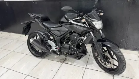 YAMAHA MT-03 300 ABS, Foto 10