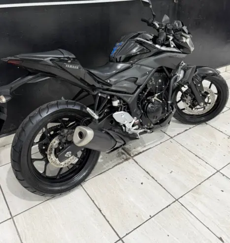 YAMAHA MT-03 300 ABS, Foto 11