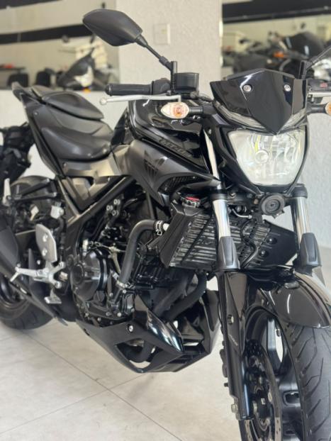 YAMAHA MT-03 300 ABS, Foto 12