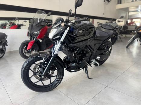 YAMAHA MT-03 300 ABS, Foto 13