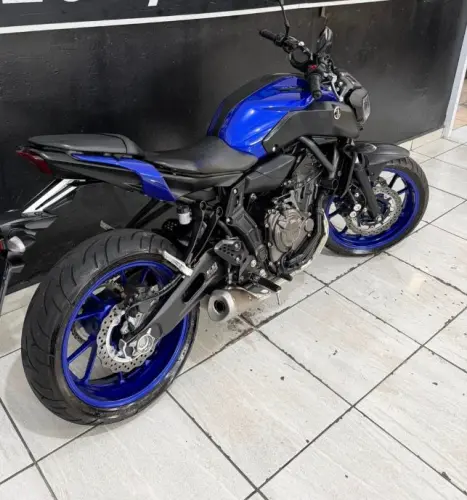 YAMAHA MT-03 660 , Foto 7