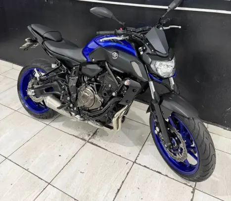 YAMAHA MT-07 700 , Foto 13