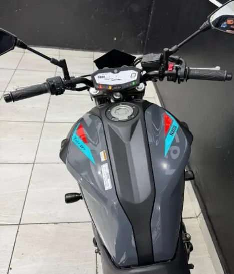 YAMAHA MT-07 700 ABS, Foto 5