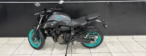 YAMAHA MT-07 700 ABS, Foto 6