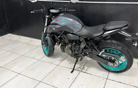 YAMAHA MT-07 700 ABS, Foto 12