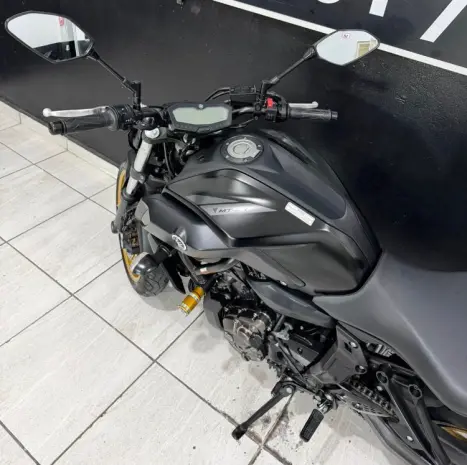 YAMAHA MT-07 700 ABS, Foto 10