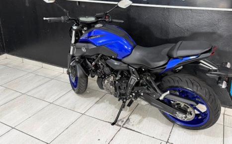 YAMAHA MT-07 700 ABS, Foto 10