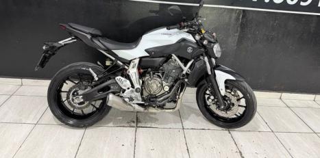 YAMAHA MT-07 700 ABS, Foto 5
