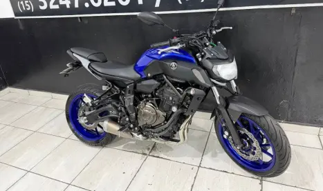 YAMAHA MT-07 700 ABS, Foto 13
