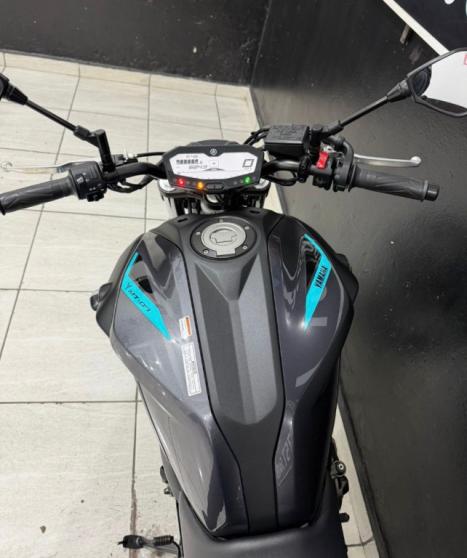 YAMAHA MT-07 700 ABS, Foto 4