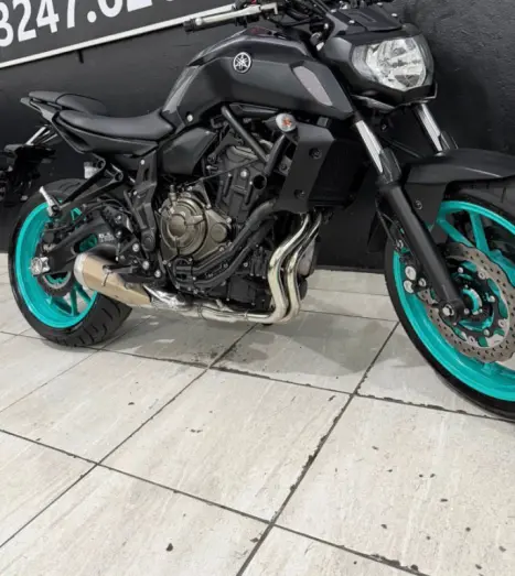 YAMAHA MT-07 700 ABS, Foto 10