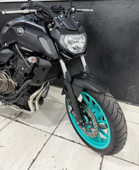 YAMAHA MT-07 700 ABS, Foto 11