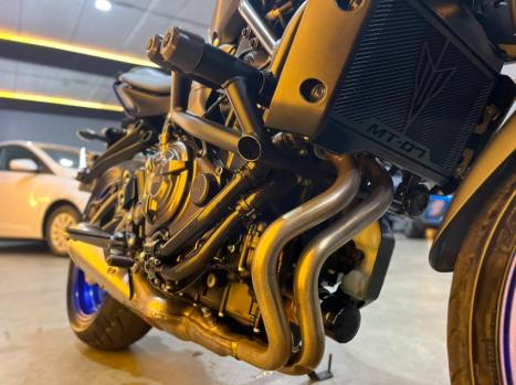 YAMAHA MT-07 700 ABS, Foto 14