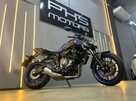 YAMAHA MT-07 700 ABS, Foto 17