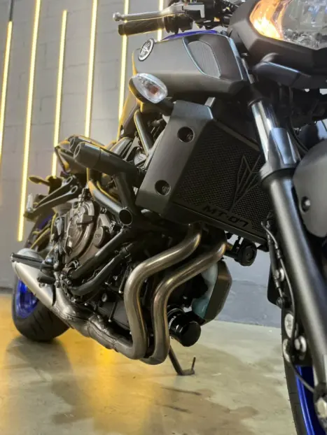 YAMAHA MT-07 700 ABS, Foto 20