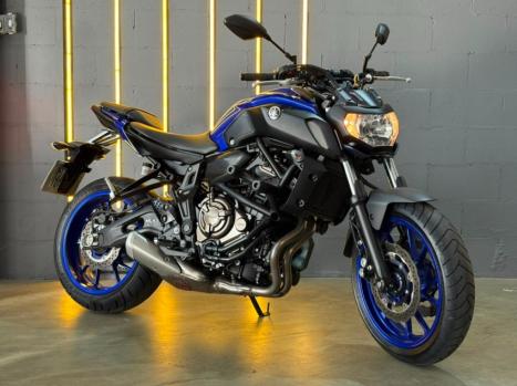 YAMAHA MT-07 700 ABS, Foto 1
