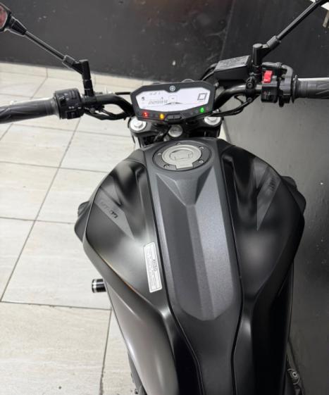 YAMAHA MT-07 700 ABS, Foto 7