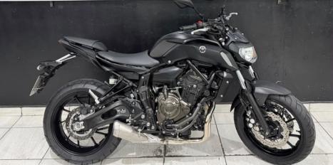 YAMAHA MT-07 700 ABS, Foto 12
