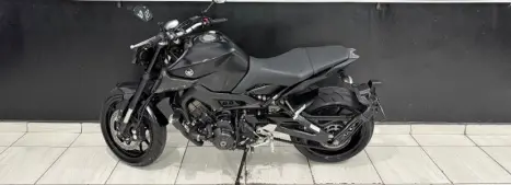 YAMAHA MT-09 850 ABS, Foto 4
