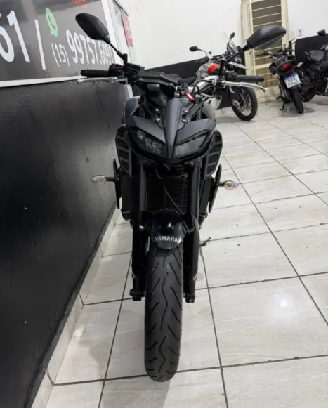 YAMAHA MT-09 850 ABS, Foto 6