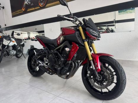 YAMAHA MT-09 850 ABS, Foto 2