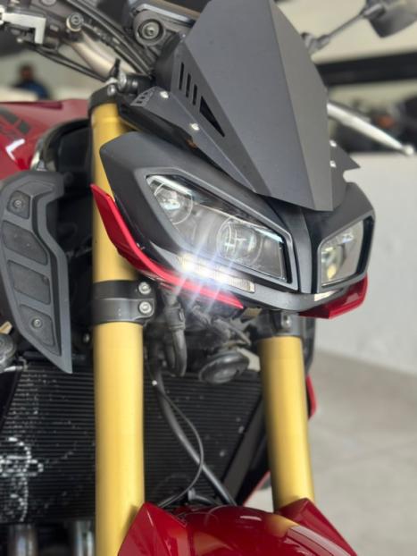 YAMAHA MT-09 850 ABS, Foto 3