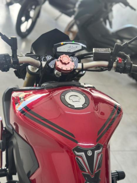 YAMAHA MT-09 850 ABS, Foto 5