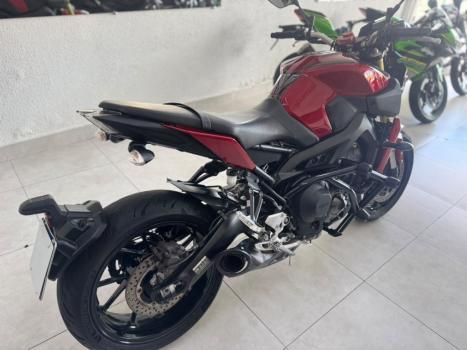 YAMAHA MT-09 850 ABS, Foto 8
