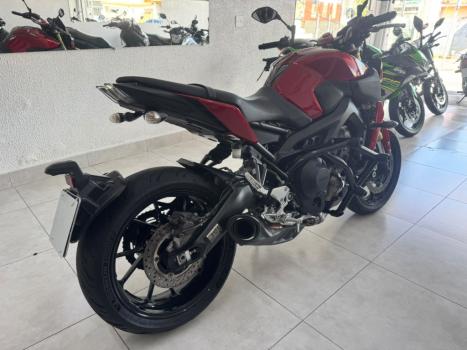 YAMAHA MT-09 850 ABS, Foto 9