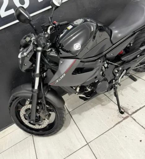 YAMAHA XJ6 600 N, Foto 10